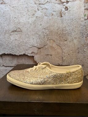 MEDS Gold Sparkle Sneakers